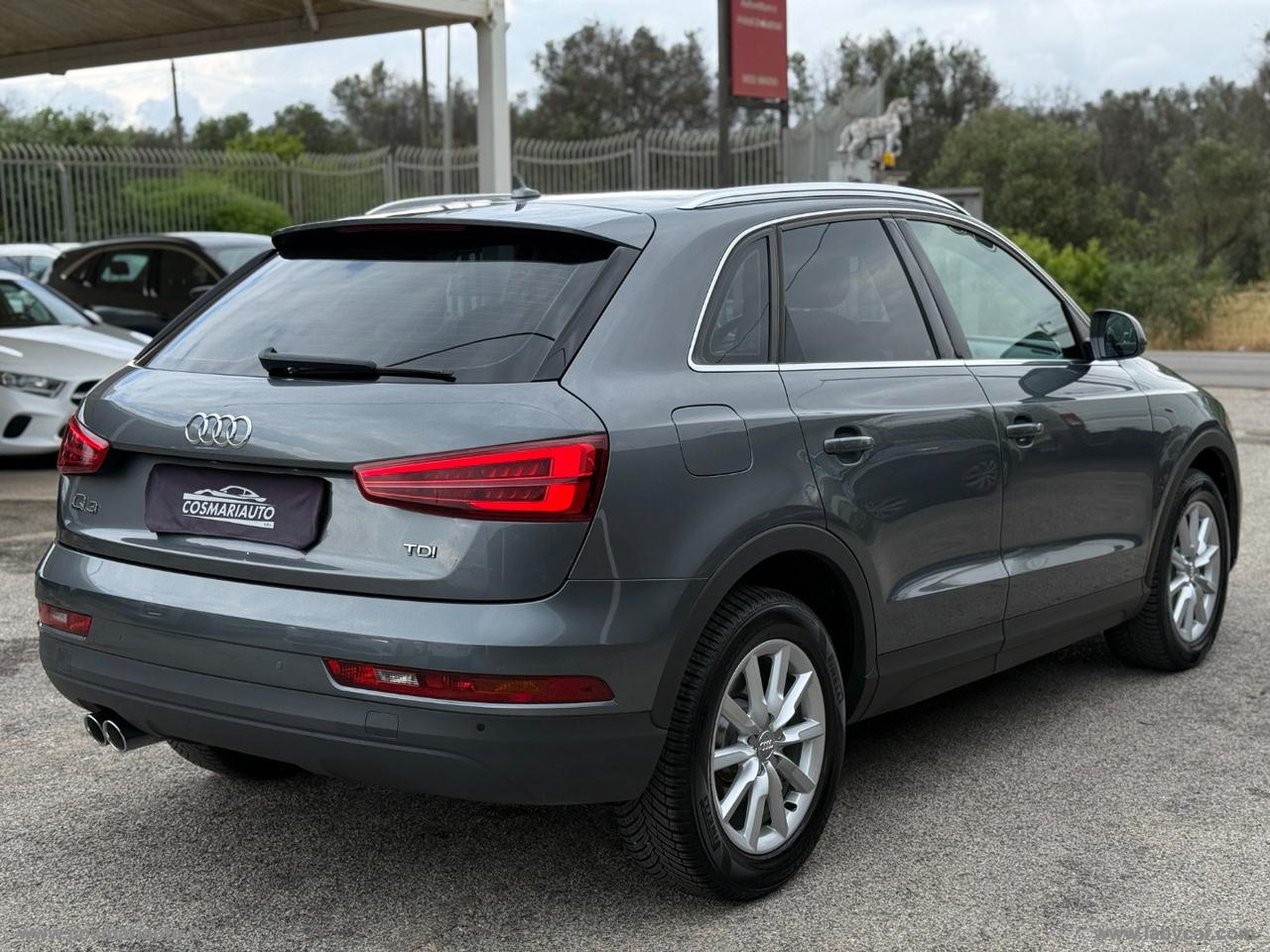 AUDI Q3 2.0 TDI 120CV Business