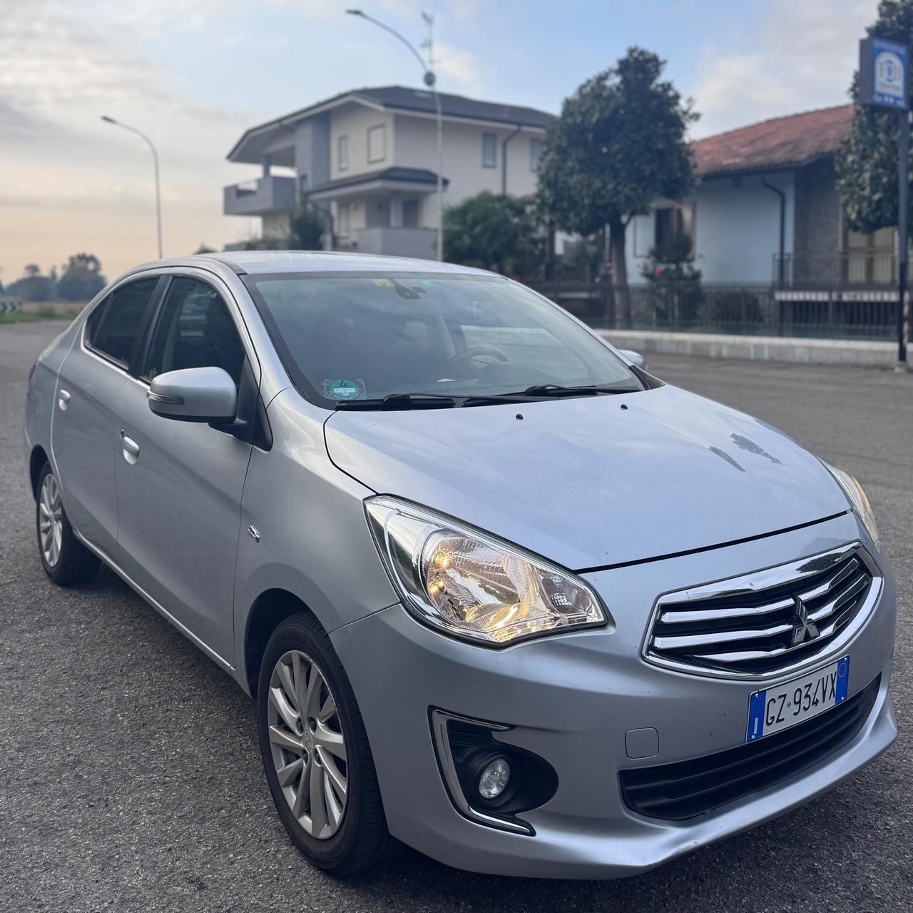 Mitsubishi Attrage Versione Unica