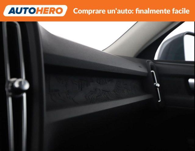 VOLVO XC40 T3 Momentum Core