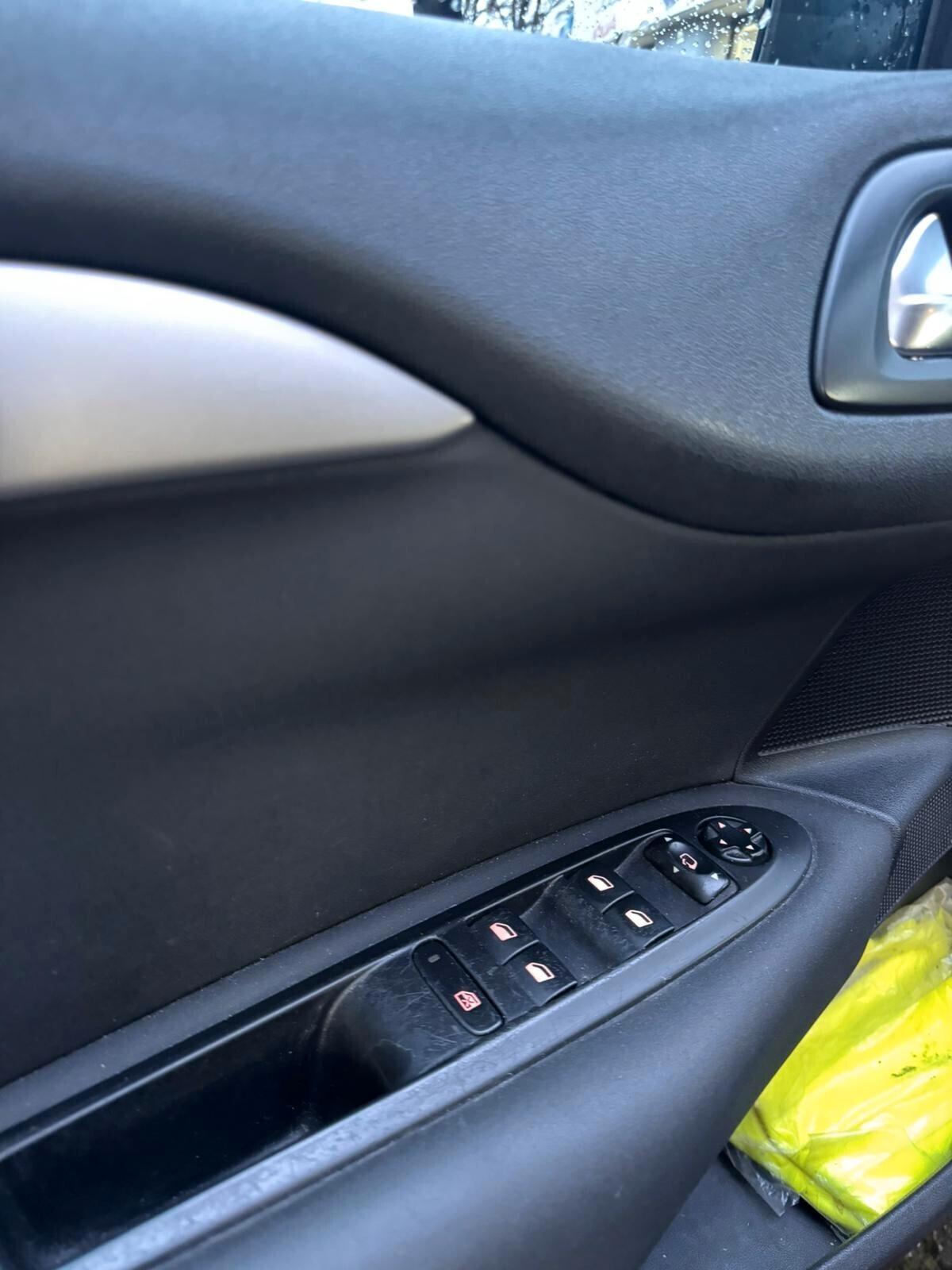 CITROEN C4 1.6 112CV 2012