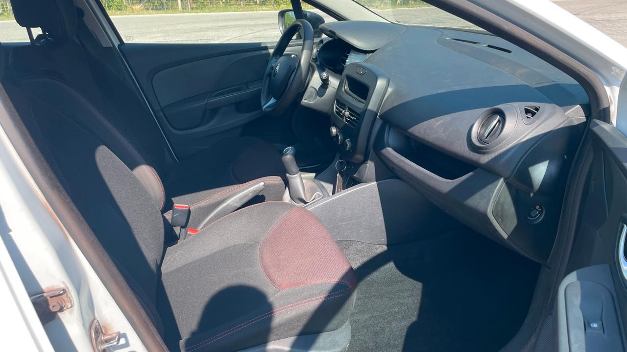 RENAULT CLIO 1.2 BENZINA 5 PORTE - 2016