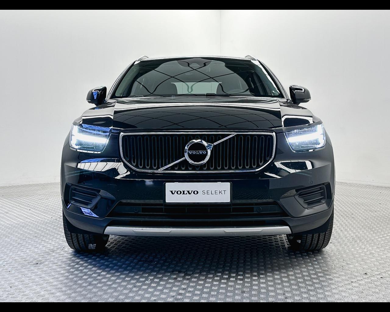 VOLVO XC40 (2017-->) - XC40 T3 Geartronic Business