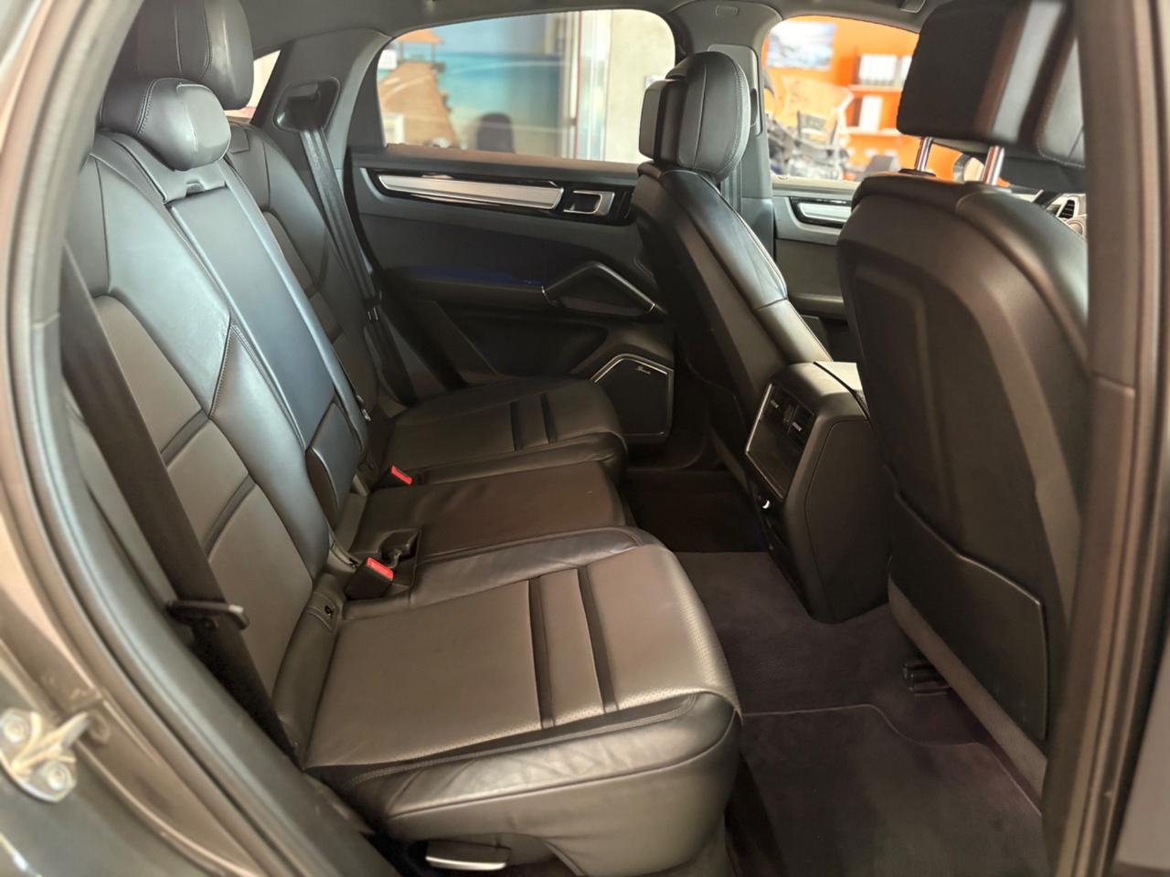 Porsche Cayenne Coupé 3.0 V6 E-Hybrid PERMUTE FINANZIAMENTI