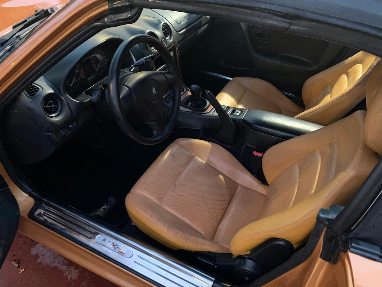 Mazda MX-5 1.6i 16V cat