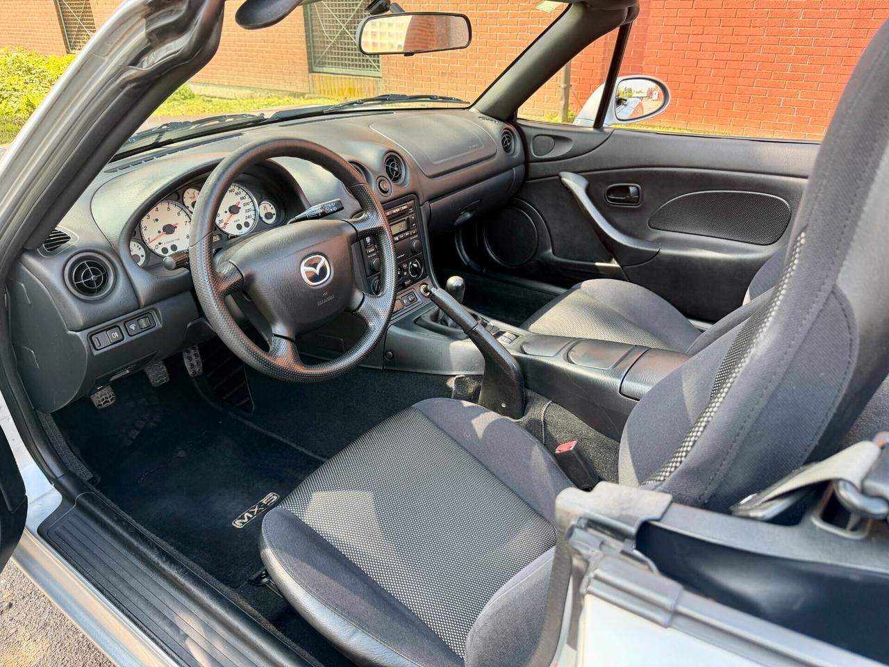 Mazda MX-5 1.6i 16V cat Trilogy