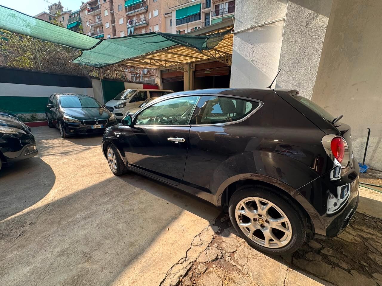 Alfa Romeo MiTo 1.6 JTDm 16V Distinctive Sport Pack