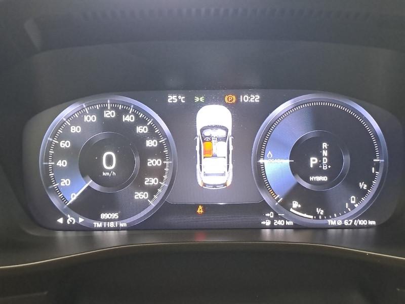 VOLVO XC40 T4 RECHARGE PLUG-IN AUTO CORE SUV