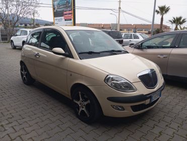 Lancia Y 1.2i cat LS
