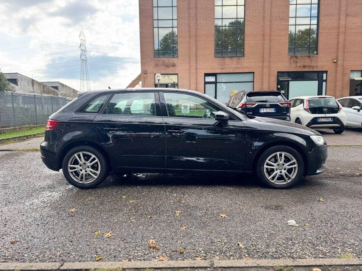 Audi A3 Sportback A3 SB 30 1.0 tfsi Business 116cv my19