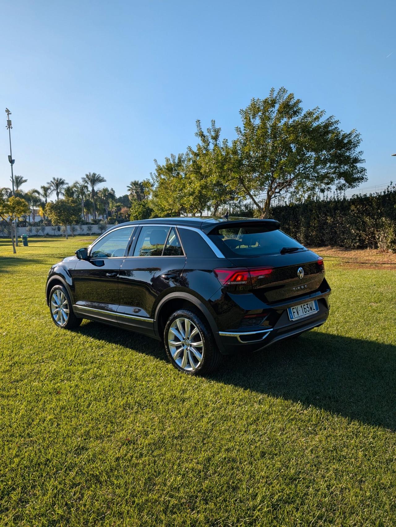 Volkswagen T-Roc 1.6 TDI ---FULL LED---VIRTUAL COCKPIT!!!