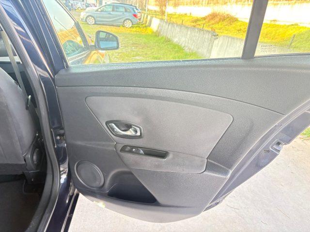 RENAULT Megane Mégane 1.6 16V Dynamique PRIMO PREZZO NAVI OK NEOP