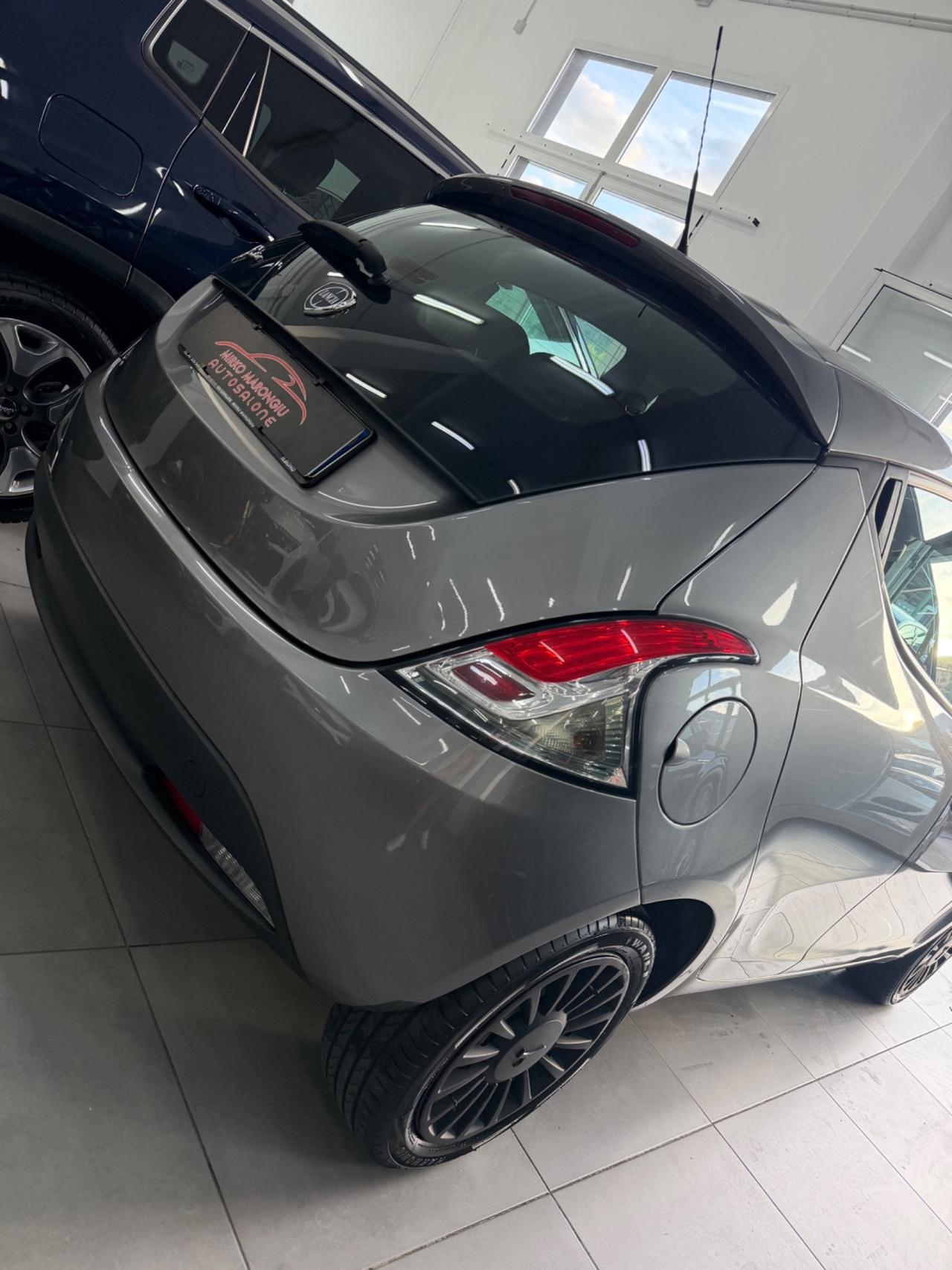 Lancia Ypsilon 1.2 BENZ/ GPL Ecochic FINANZIABILE
