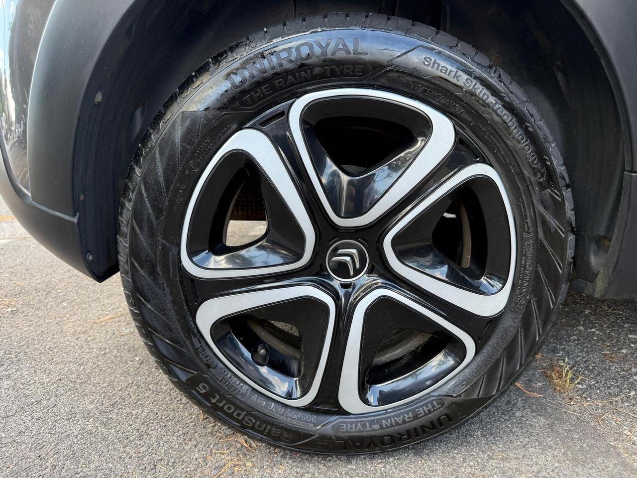 Citroen C3 83cv Benzina 5 porte Shine Navi bicolor pdc
