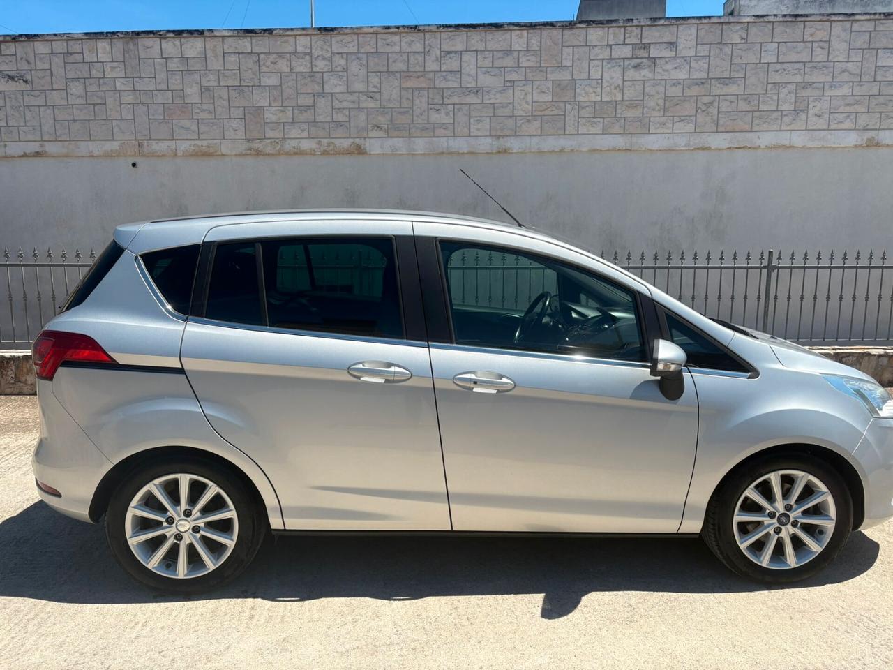 Ford B-Max 1.5 TDCi 75 CV Titanium