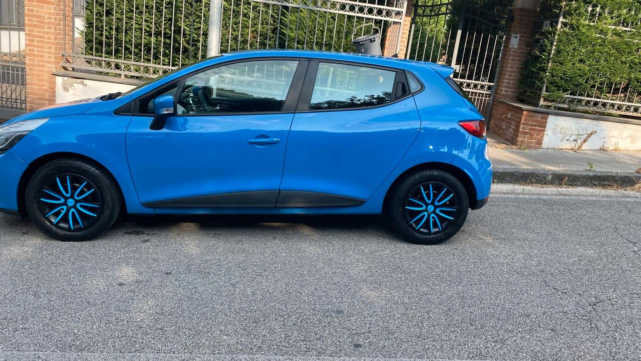 Renault Clio 1.5 dCi 8V 75CV 5 porte Costume National