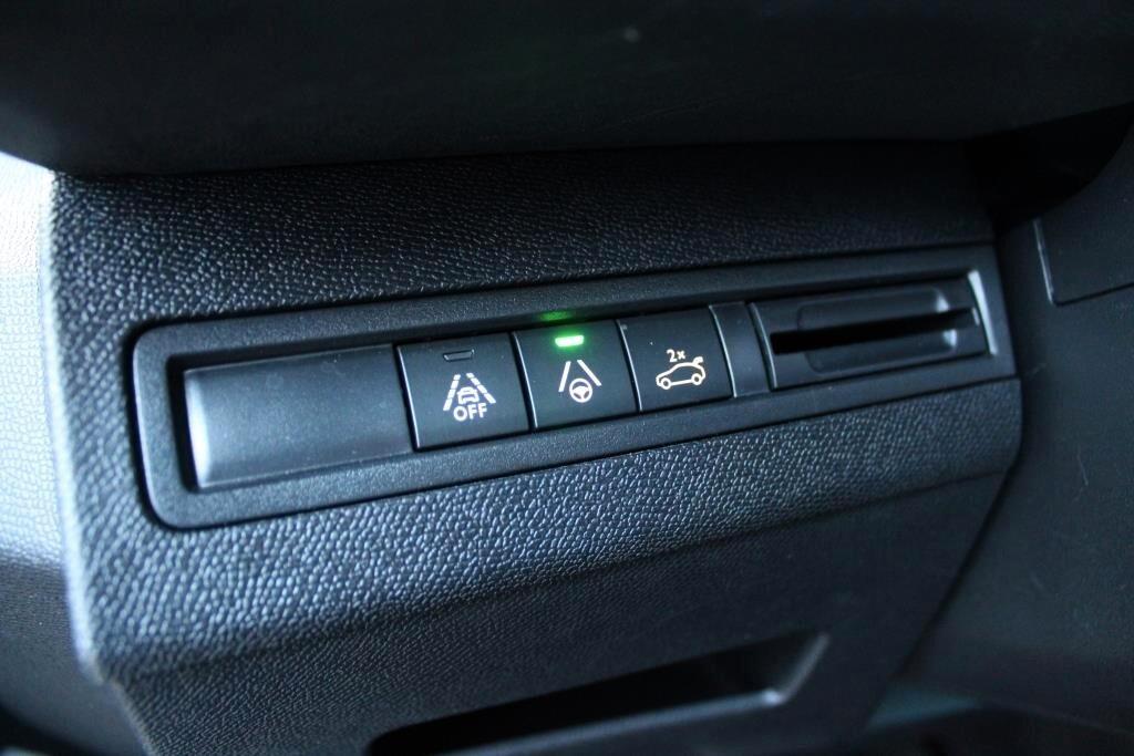 PEUGEOT 3008 1.5 BlueHDi EAT8 GT Pack