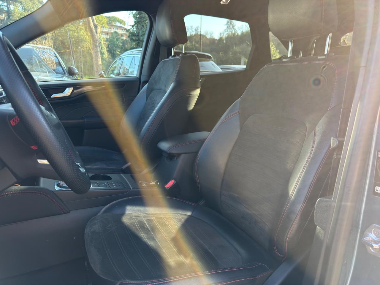 Ford Kuga 2.5 Full Hybrid 190 CV CVT 2WD Titanium Business