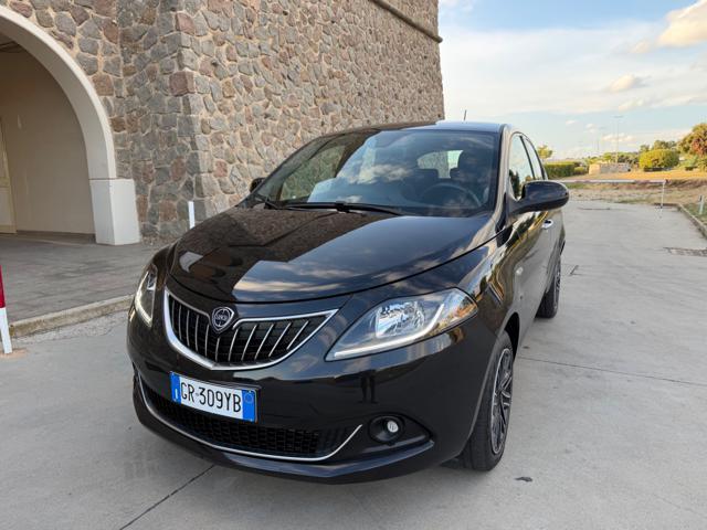 LANCIA Ypsilon GOLD+RETROCAMERA+NAVI CARPLAY+LED