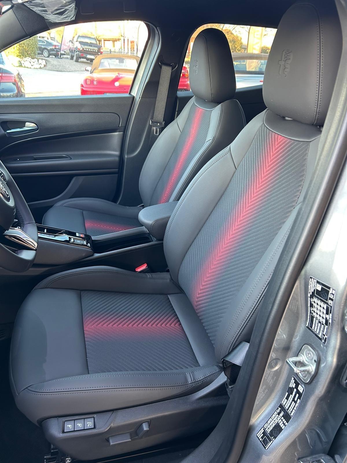 Alfa Romeo Junior 1.2 136 CV Hybrid eDCT6 Speciale