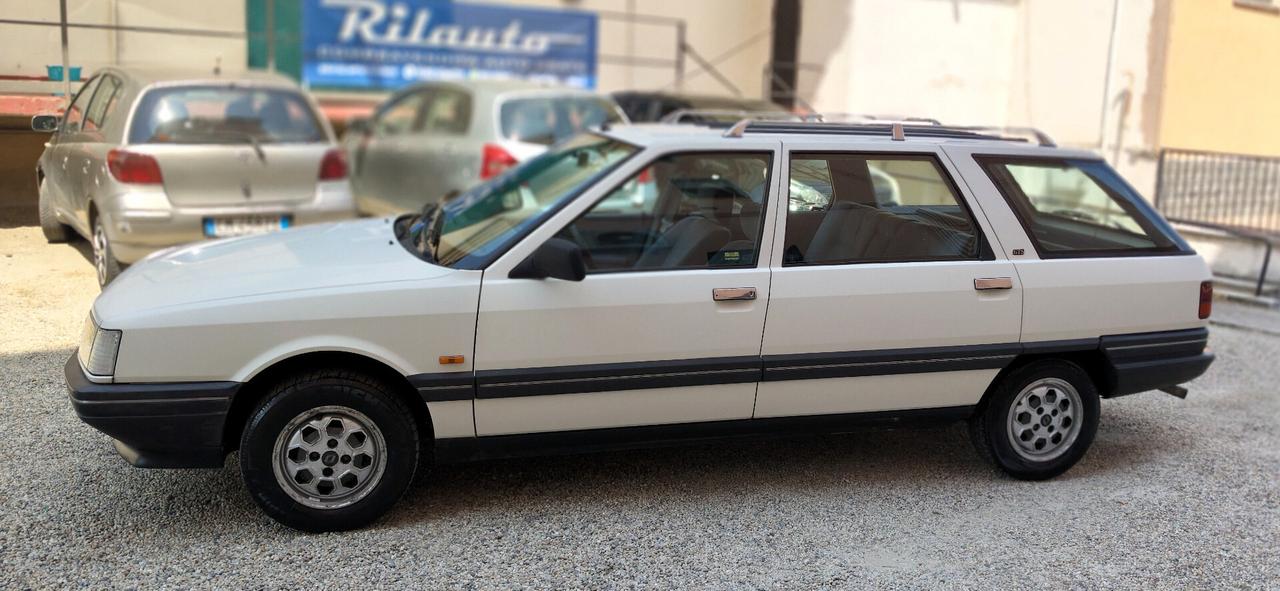 Renault R 21 Nevada 1.7 GTS e Gancio traino