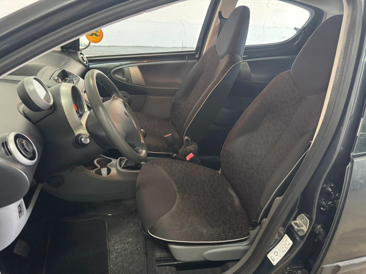 Peugeot 107 1.0 68CV 5p. Desir