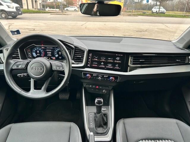 Audi A1 allstreet 30 TFSI S tronic Identity Contrast OK NEOPATENTATI