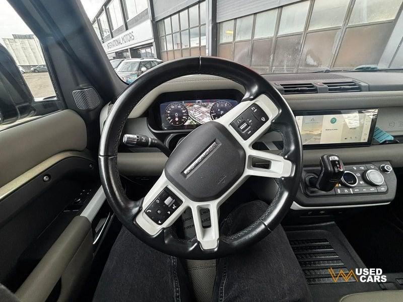 Land Rover Defender 3.0 I6 400 110 First Edition AWD auto