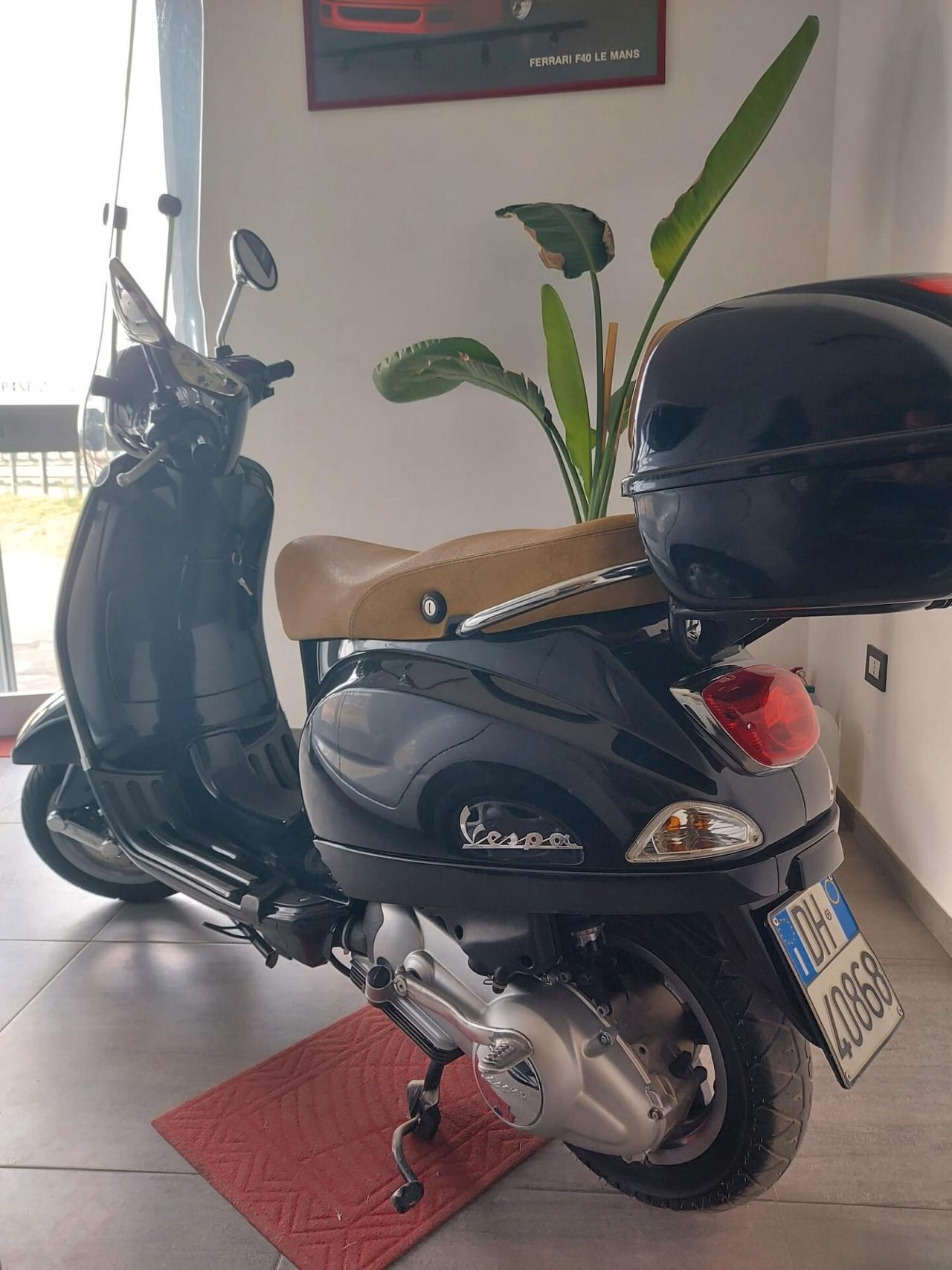 Piaggio Vespa 150 LX