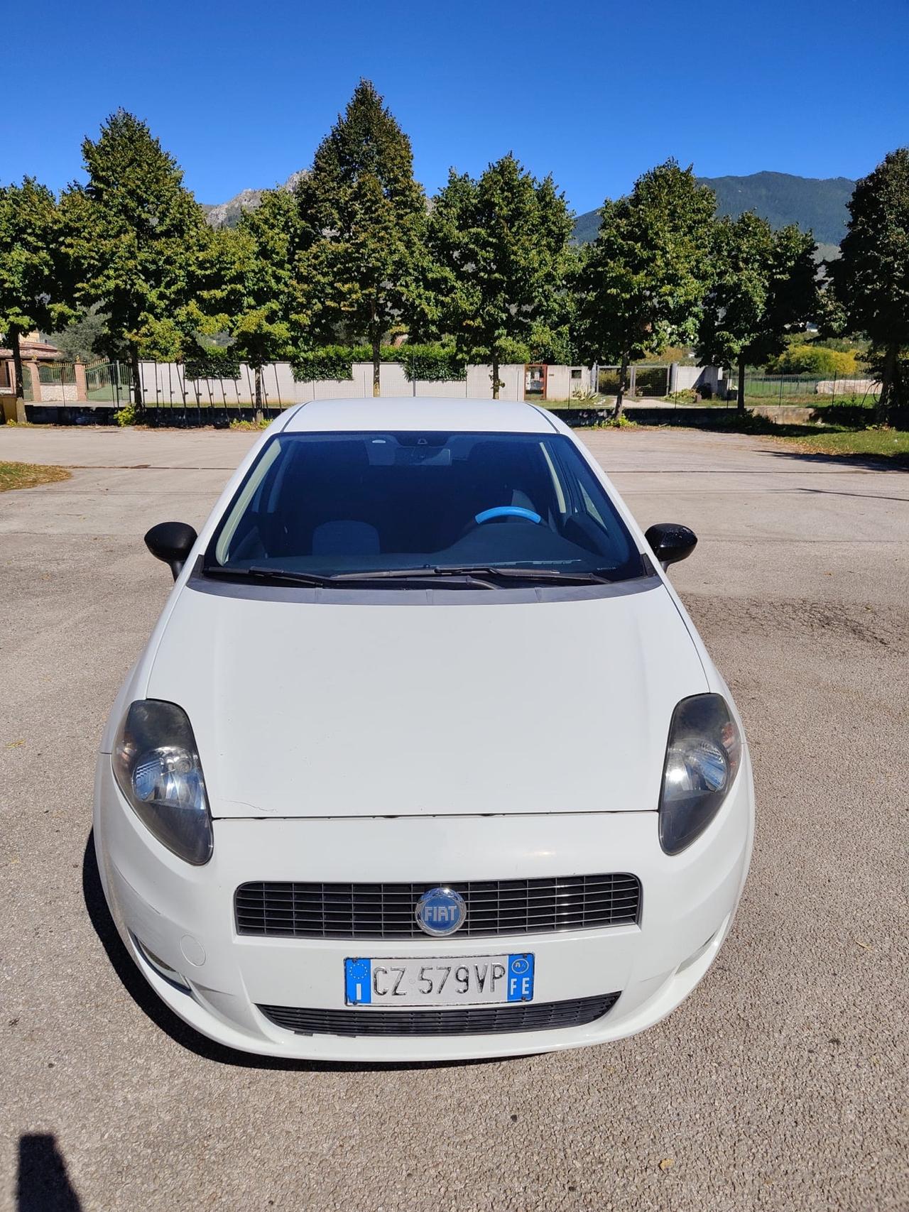 Fiat Grande Punto 1.3 MJT 75 CV 5 porte Dynamic perfetta