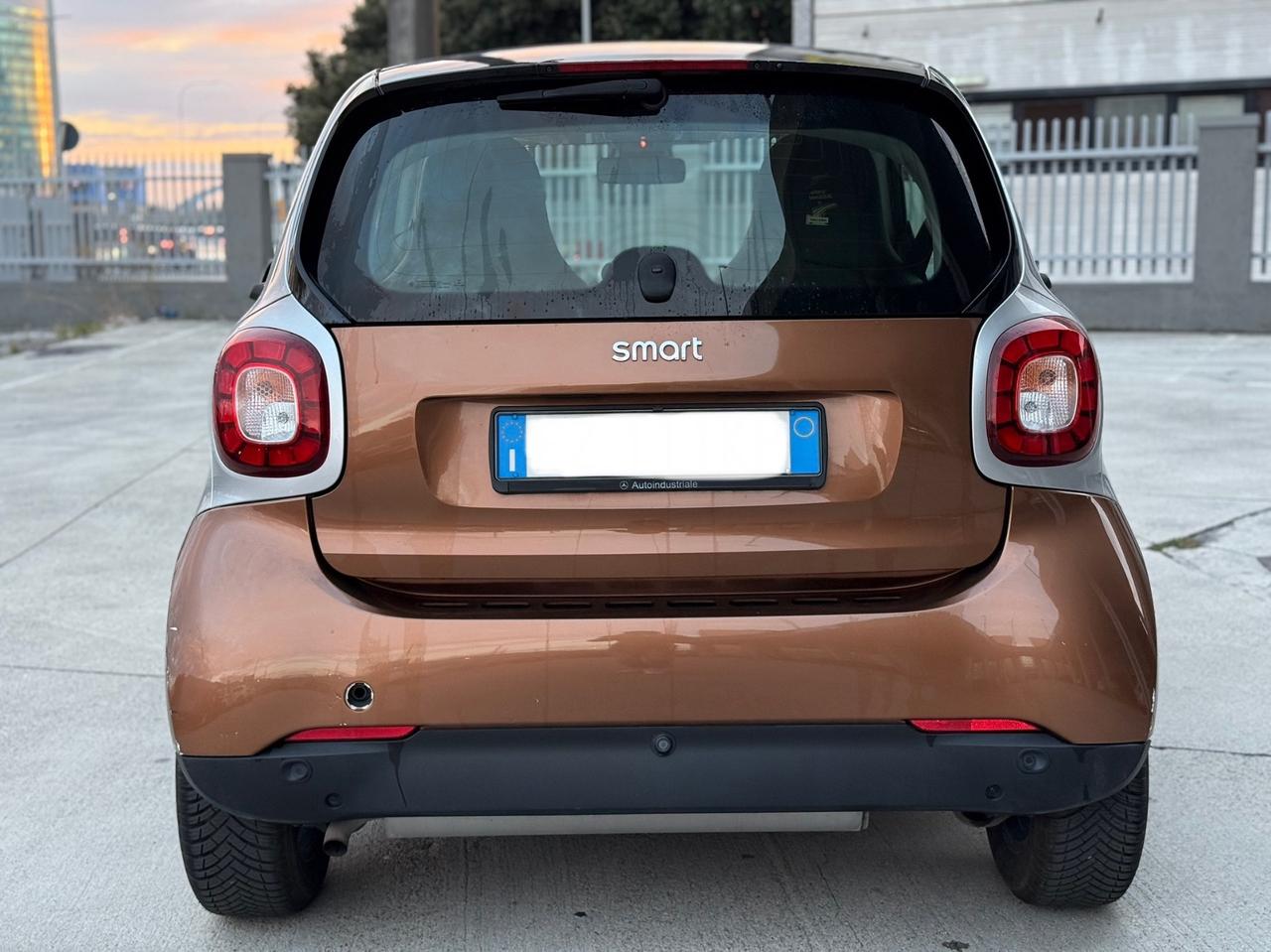 Smart ForTwo 70 1.0 prime con soli 40.000 km