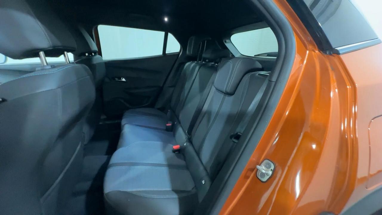 Peugeot 2008 PureTech 100 S&S Active NESSUN VINCOLO FINANZIARIO