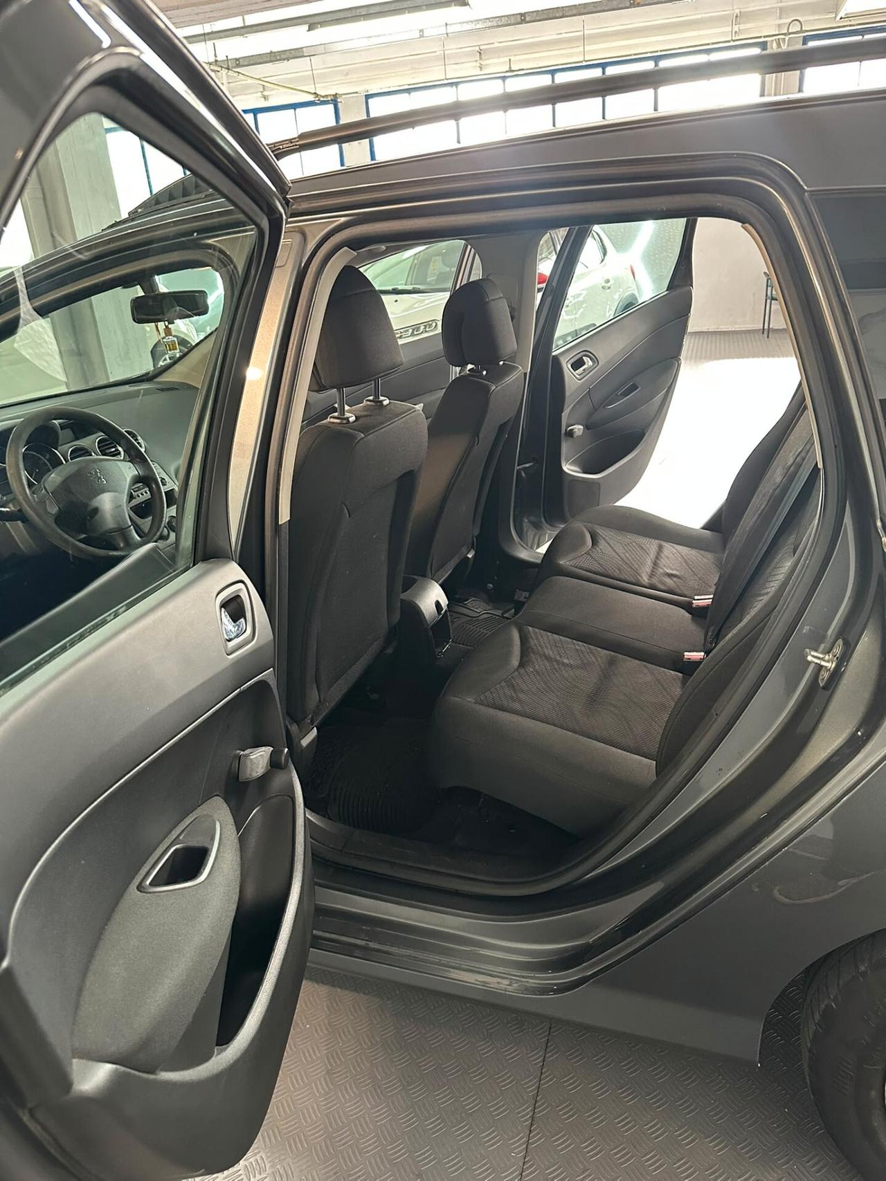 Peugeot 308 1.6 HDi 110CV SW Ciel Premium