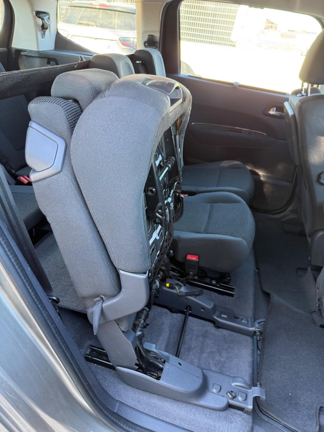 Peugeot 5008 1.6 HDi 115CV Allure