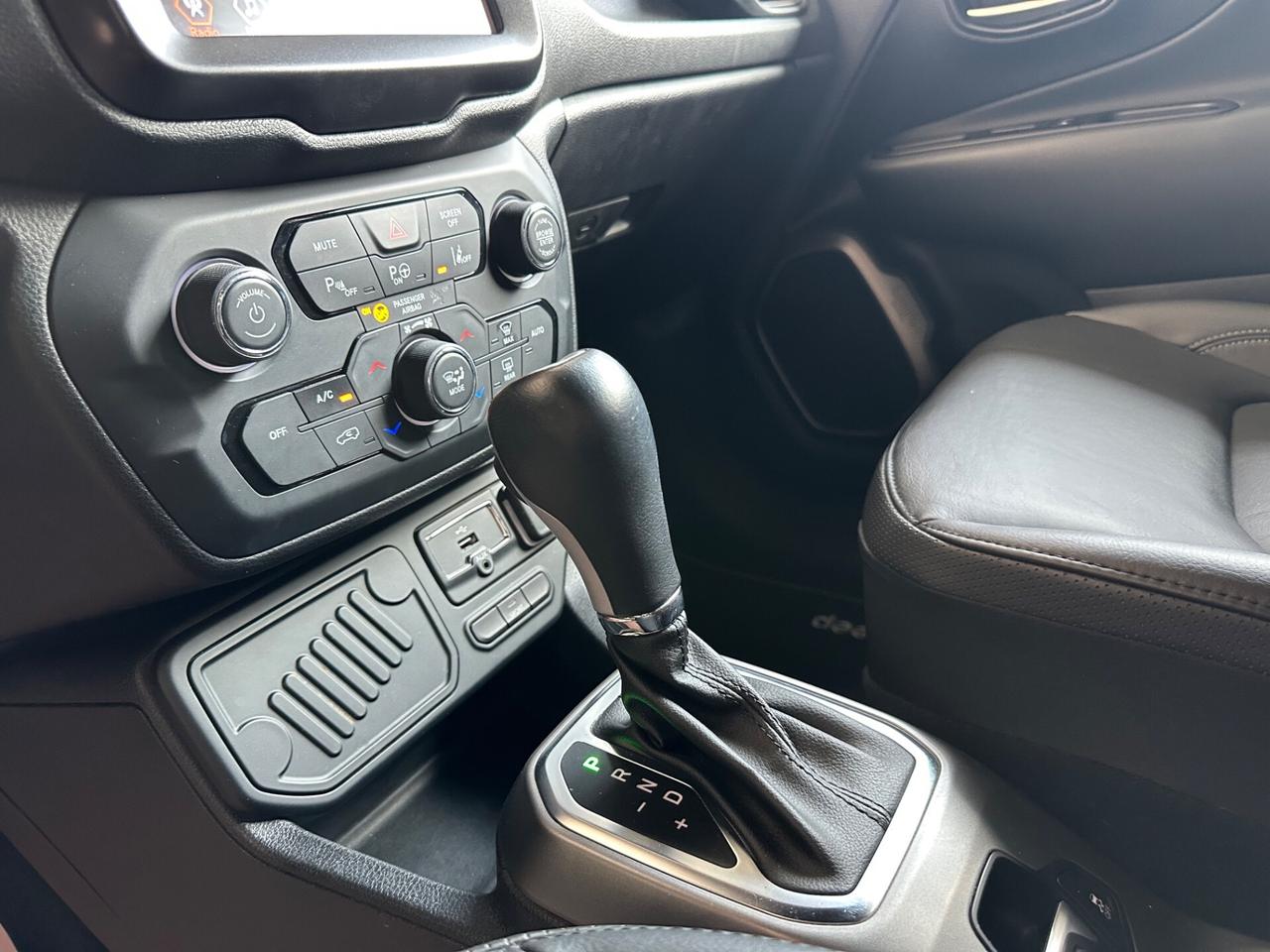 Jeep Renegade 1.3 T4 DDCT Limited 66.000Km 12/2020