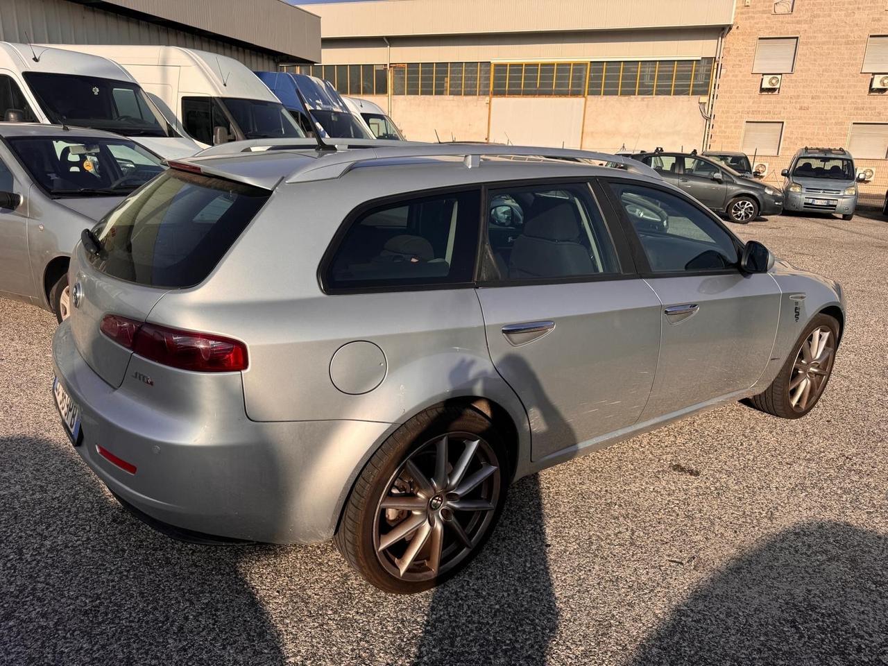 Alfa Romeo 159 2.0 JTDm Sportwagon Distinctive