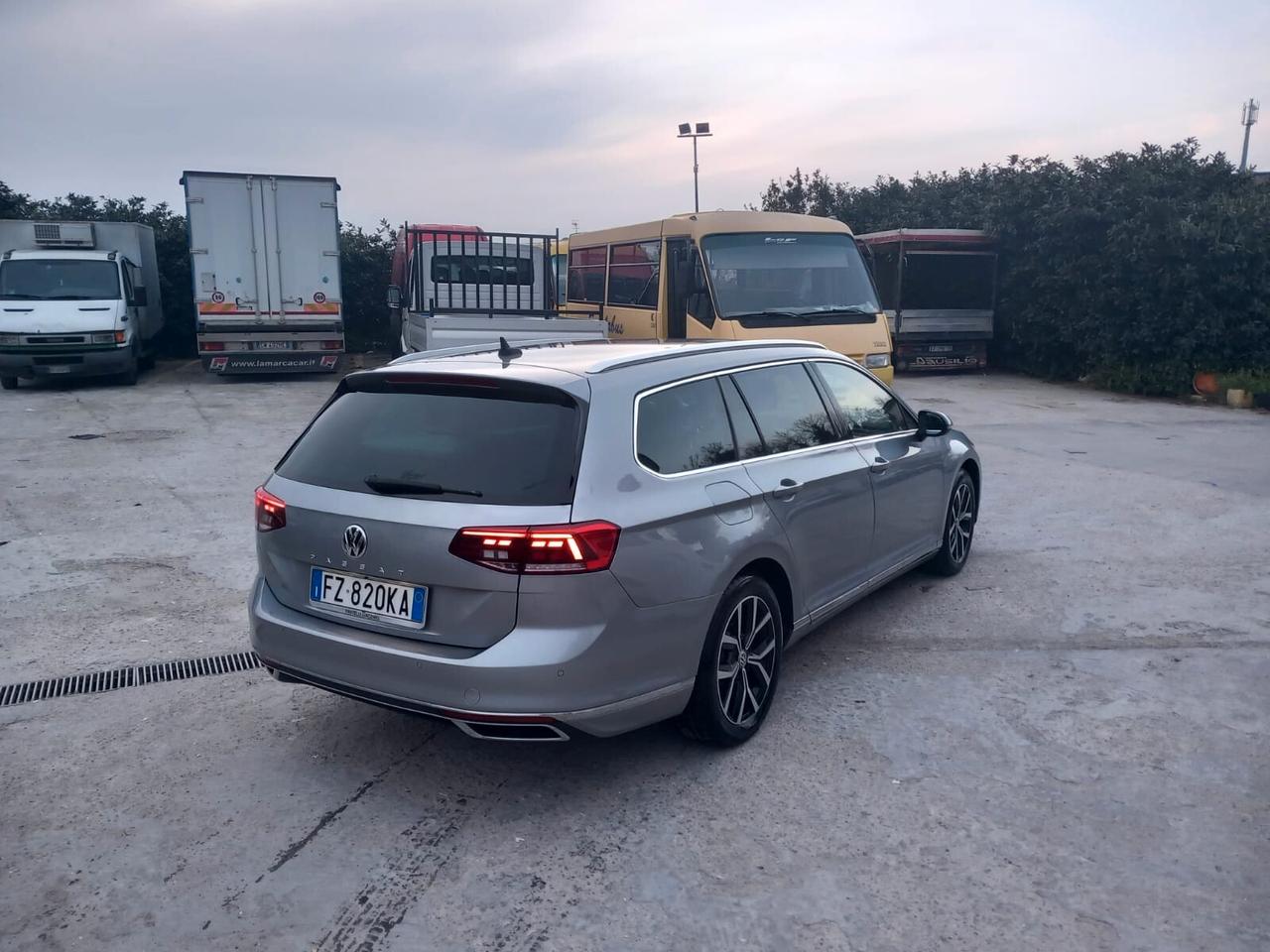 Volkswagen Passat 2.0 TDI SCR DSG Executive BMT