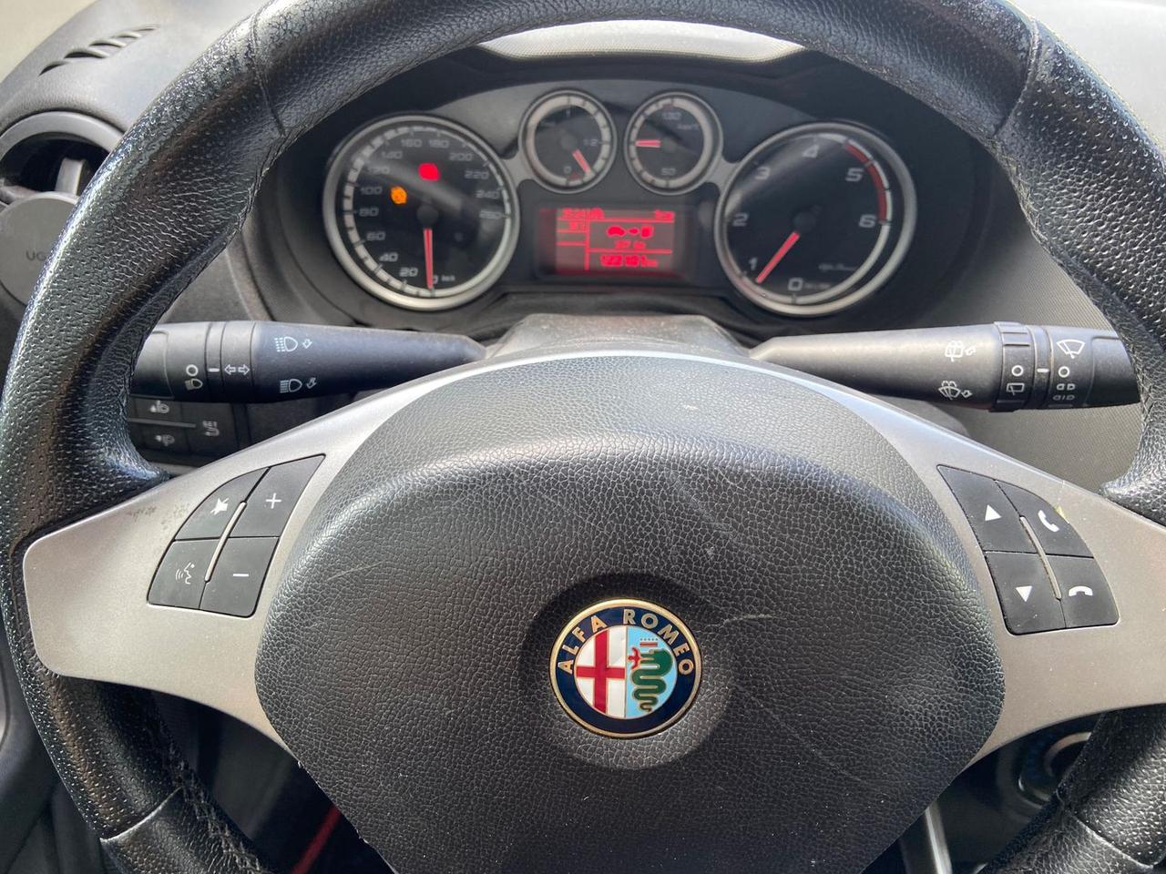 Alfa Romeo MiTo Distinctive 1.3 JTDM 16V EC #10374