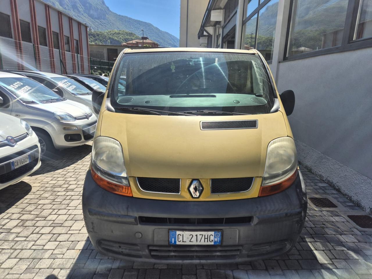 Renault Trafic T29 1.9 dCi 80CV PL