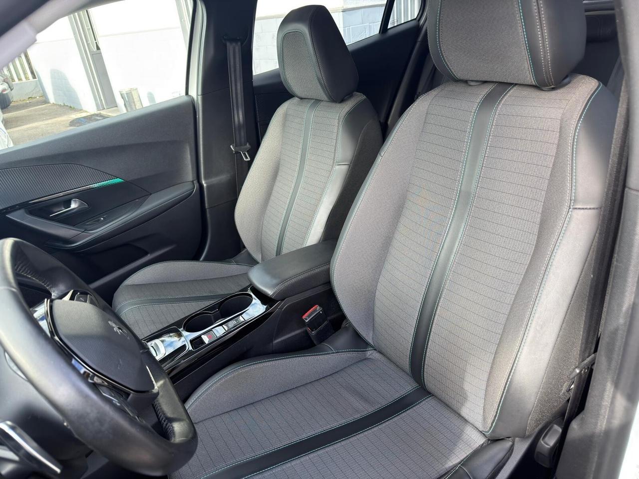 Peugeot 2008 BlueHDi 130 Cv S&S EAT8 Allure Pack