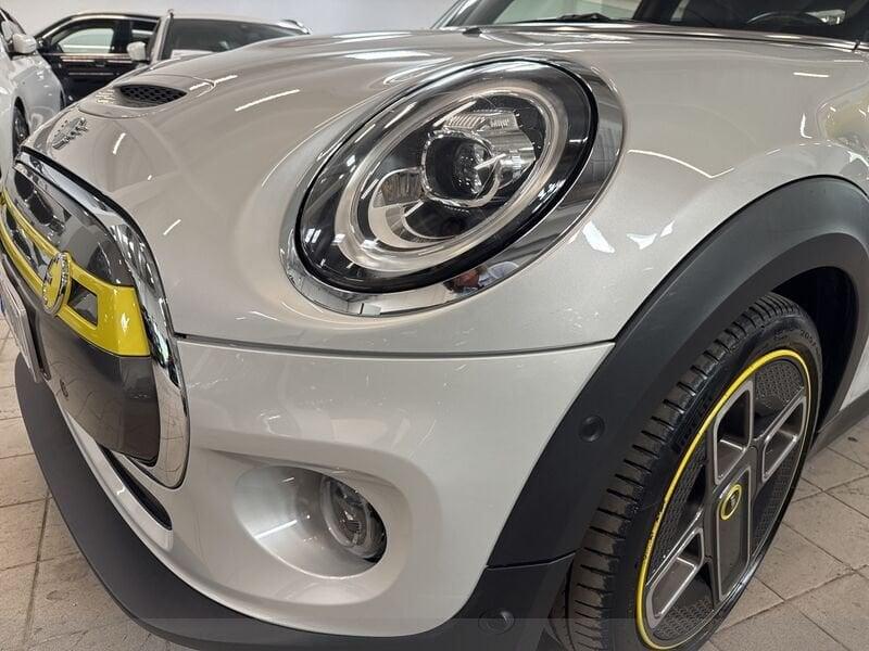 MINI Mini Full Electric Mini F56 Full Electric Mini 3p Cooper SE XL auto