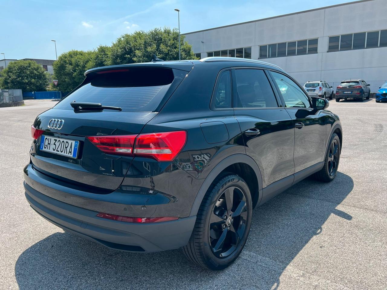 Audi Q3 35 TDI Business Advanced