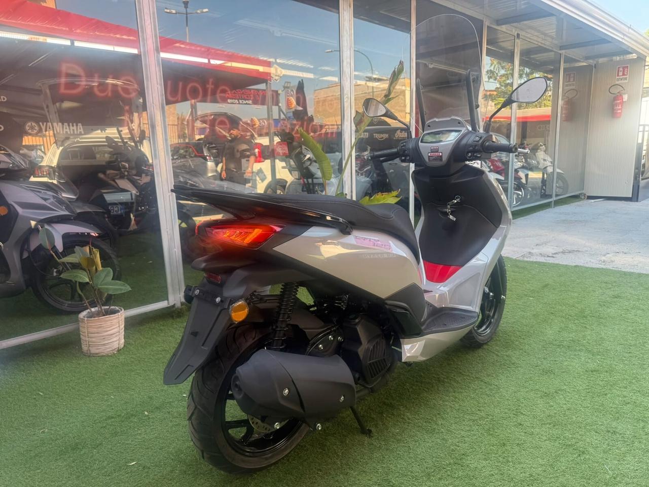 Swm C-Fly 125
