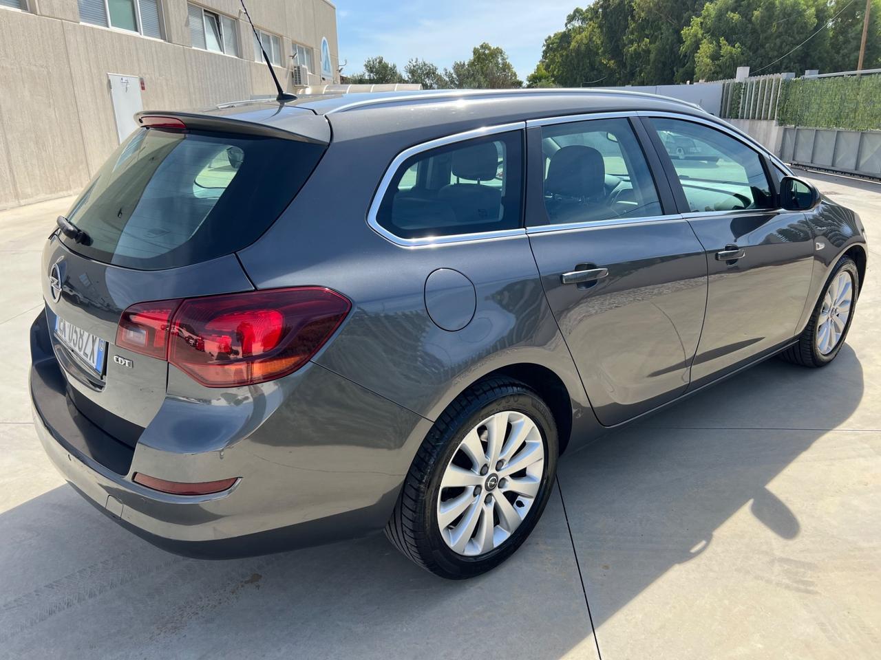 Opel Astra 1.7 CDTI 110CV S.W. Cosmo 2012