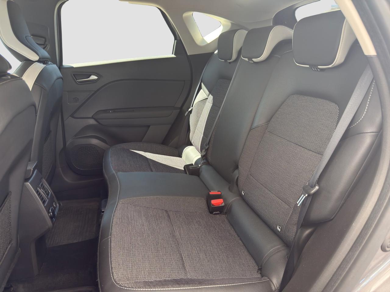 Renault Captur TCe 100 CV Intens