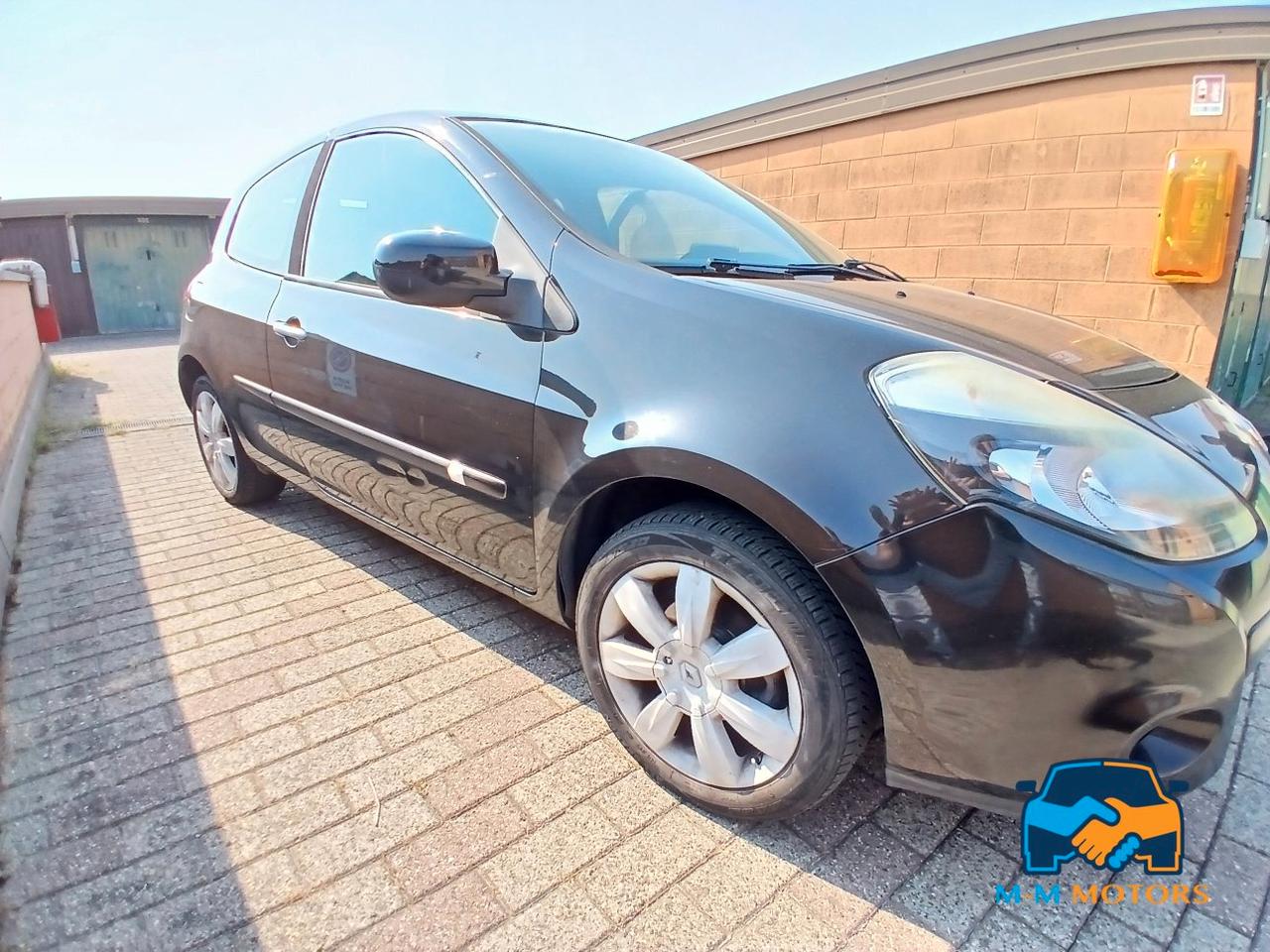 Renault Clio 3 Porte Clio 3p 1.2 16v Dynamique