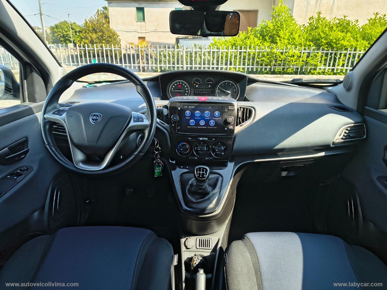 LANCIA Ypsilon 1.2 69 CV 5p. GPL Gold