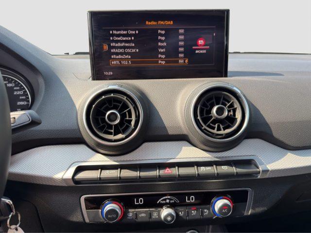 AUDI Q2 Q2 35 TFSI S tronic Business