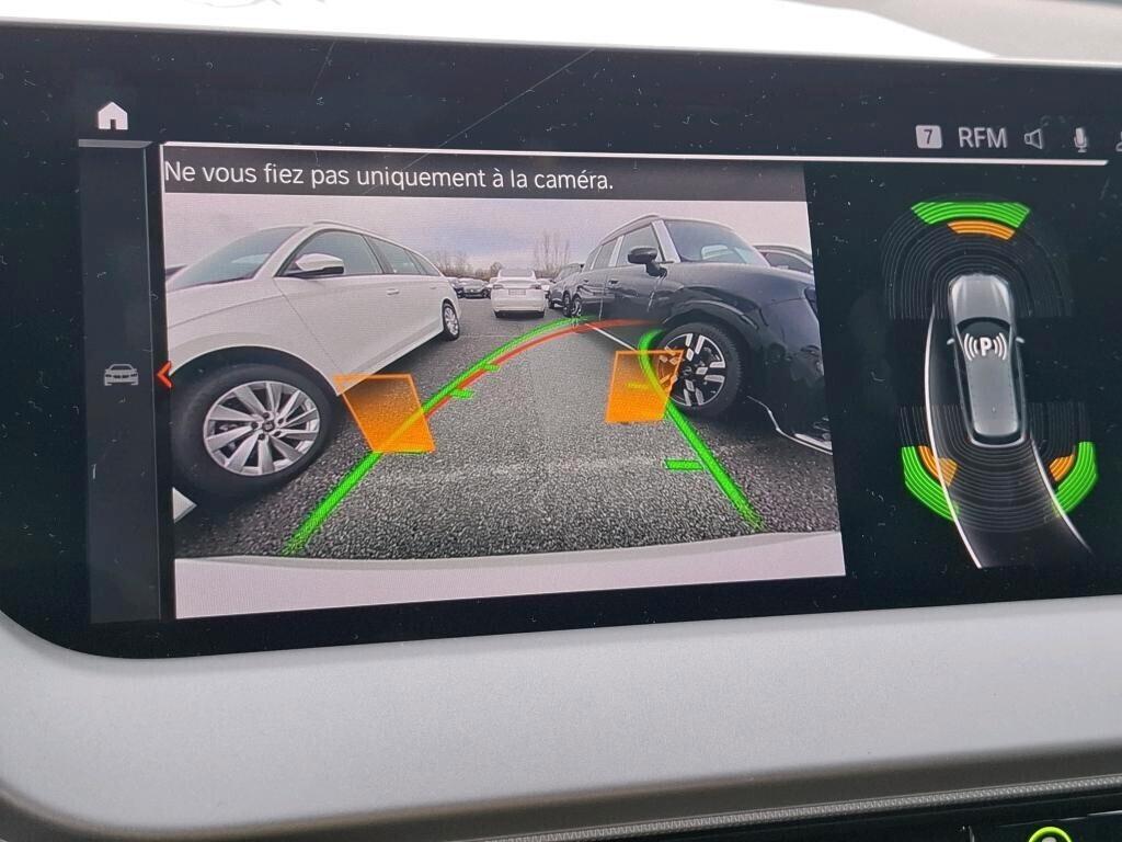 BMW 116D 115CV STEPTRONIC BUSINESS DESIGN ( FARI LED - BMW DIGITAL COCKPIT - NAVI - PARK ASSISTANT - TELECAMERA POST. - CERCHI 17 )