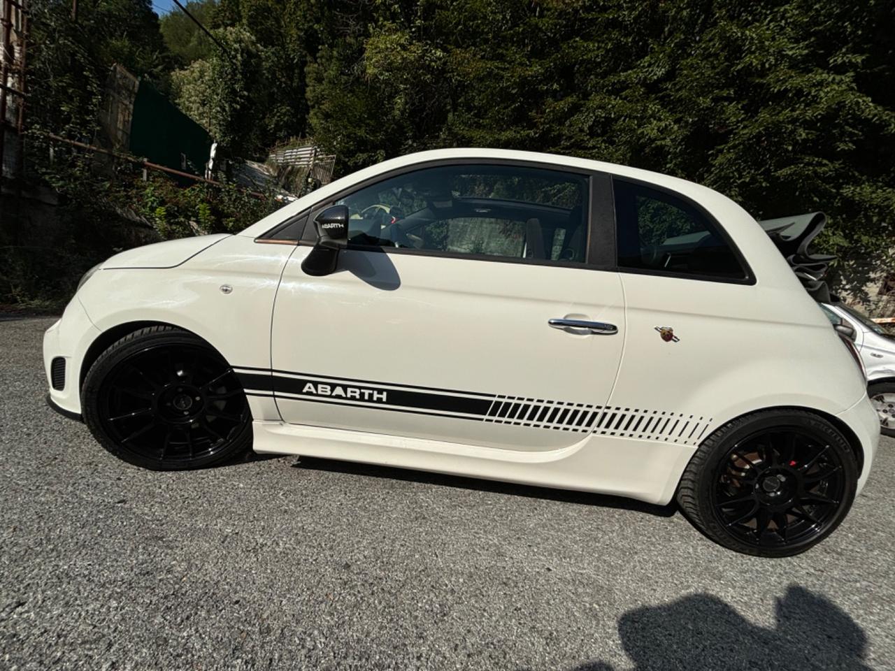 Abarth 500 C 1.4 Turbo T-Jet MTA