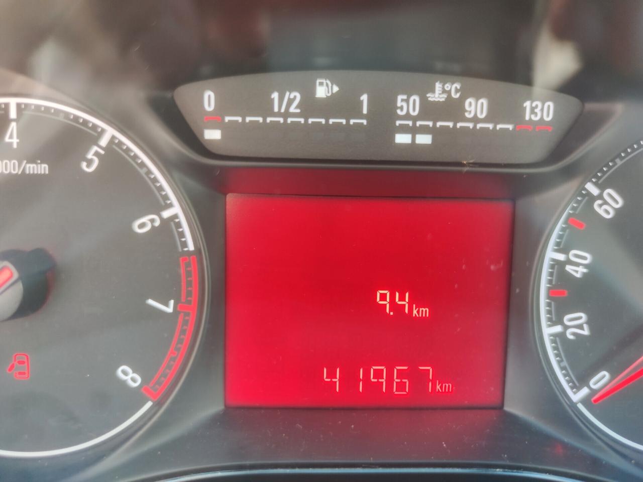 PROMO ESTATE Opel Corsa 1.2 n-Joy *42.000 km*